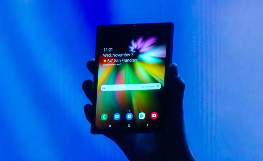 Samsung, Yeni Katlanabilir Telefonunu Duyurdu